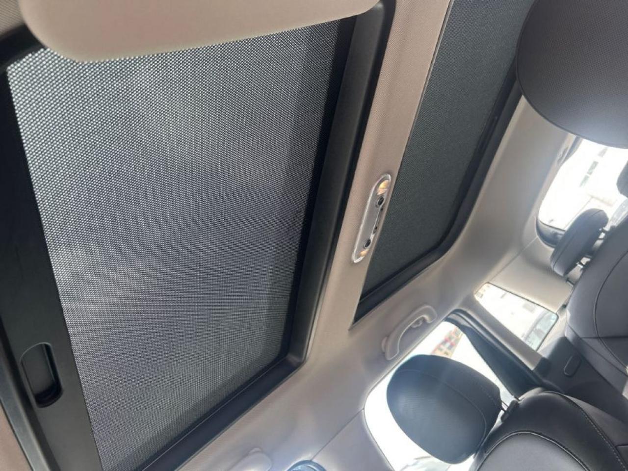 2021 MINI HARDTOP 4 DOOR LEATHER/NAVIGATION/SUNROOF/AUTO/COMING SOON!! - Photo #16