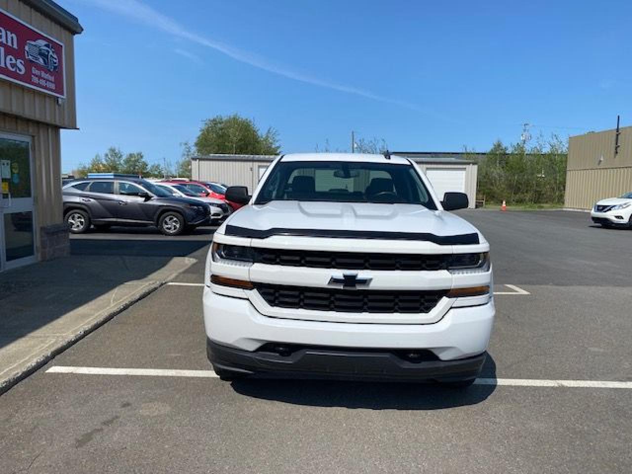 2018 Chevrolet Silverado 1500 Custom - Photo #5