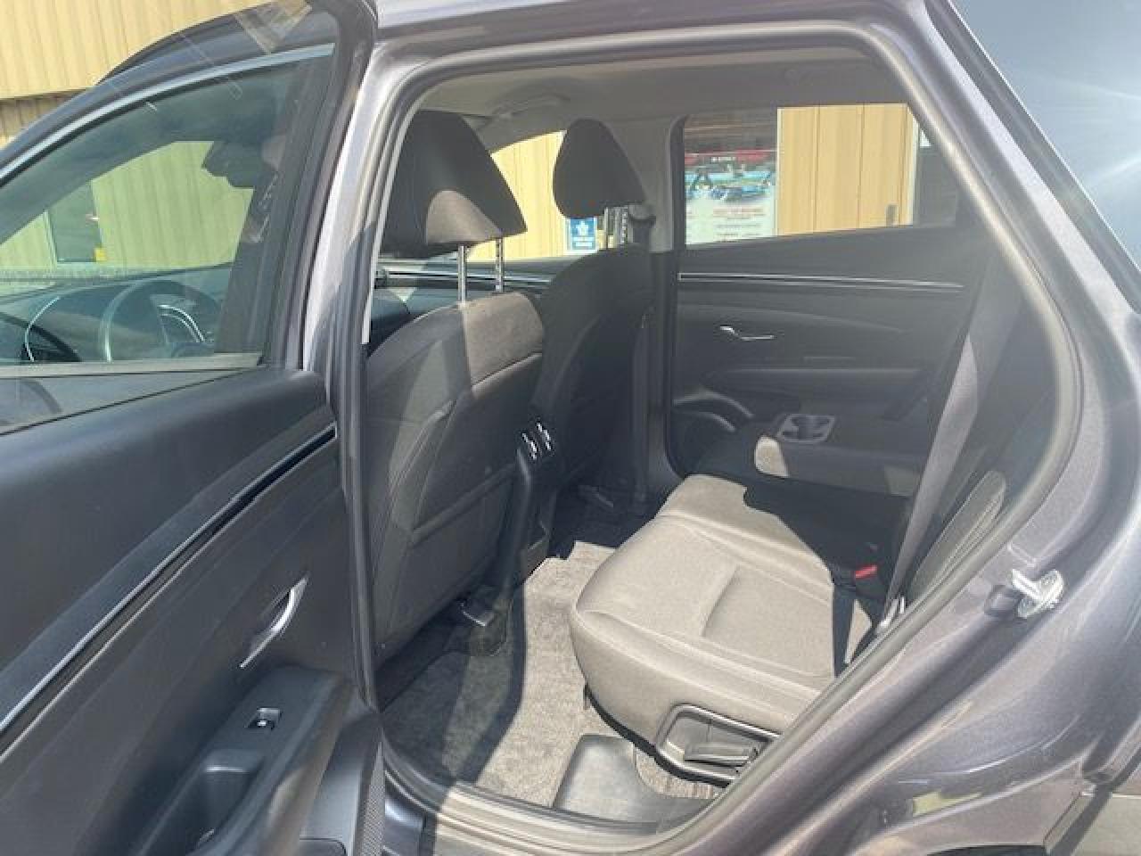2022 Hyundai Tucson Preferred - Photo #9