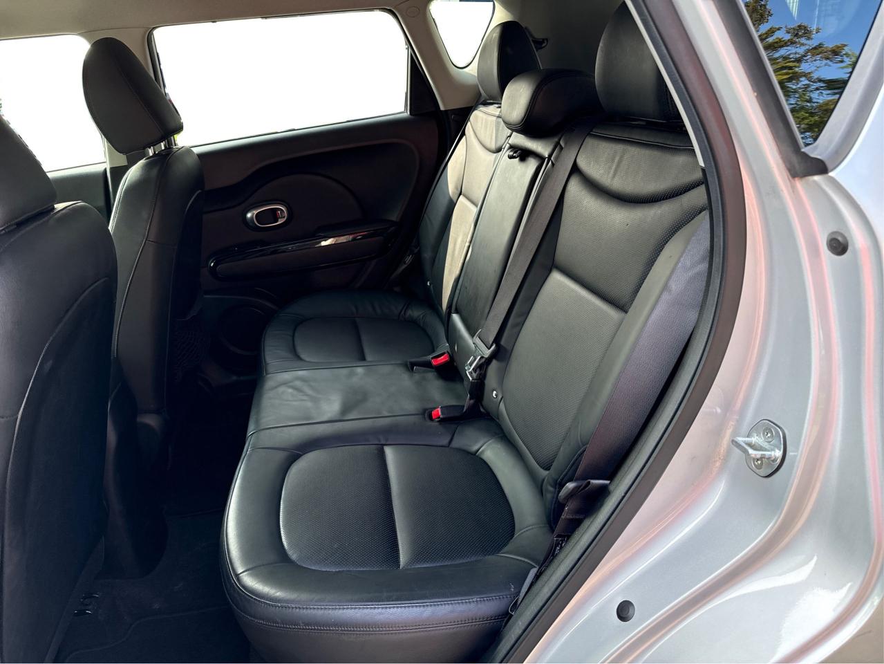 2014 Kia Soul SX - Photo #12