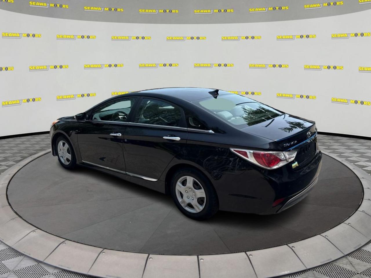 2014 Hyundai Sonata Hybrid - Photo #5