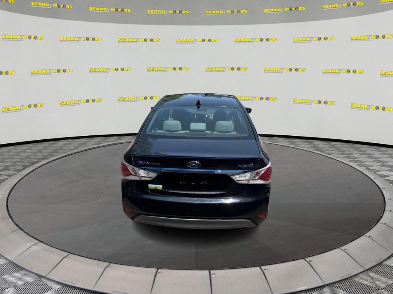 2014 Hyundai Sonata Hybrid - Photo #4