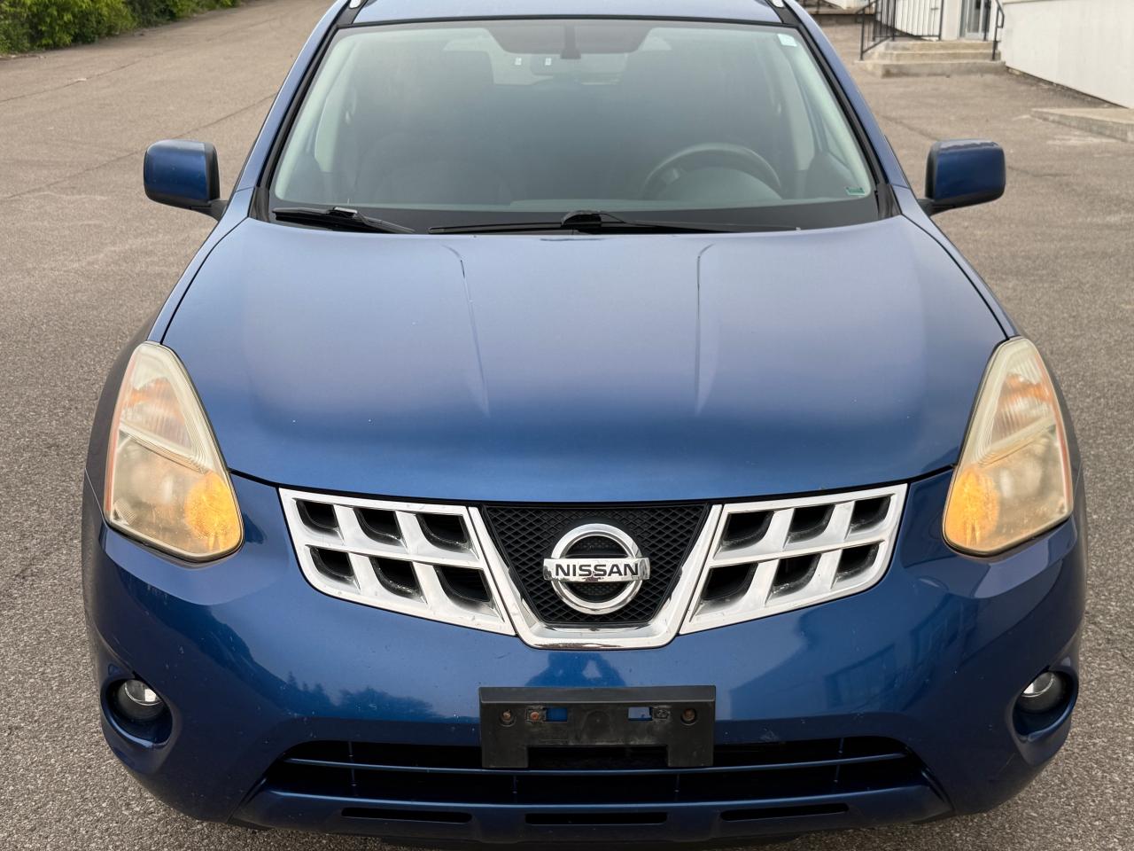 2011 Nissan Rogue SV - Photo #2