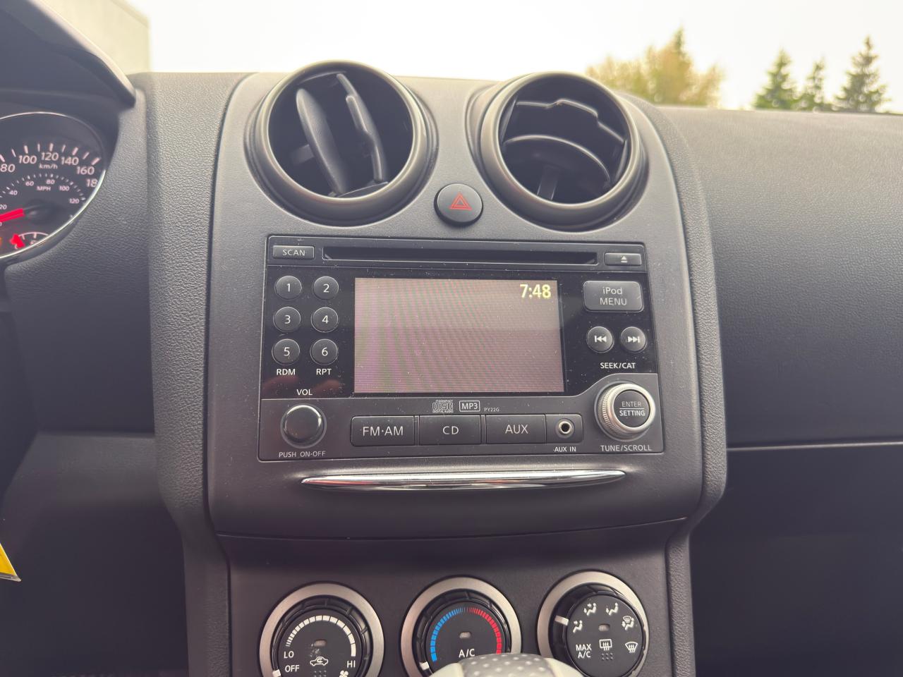 2011 Nissan Rogue SV - Photo #16