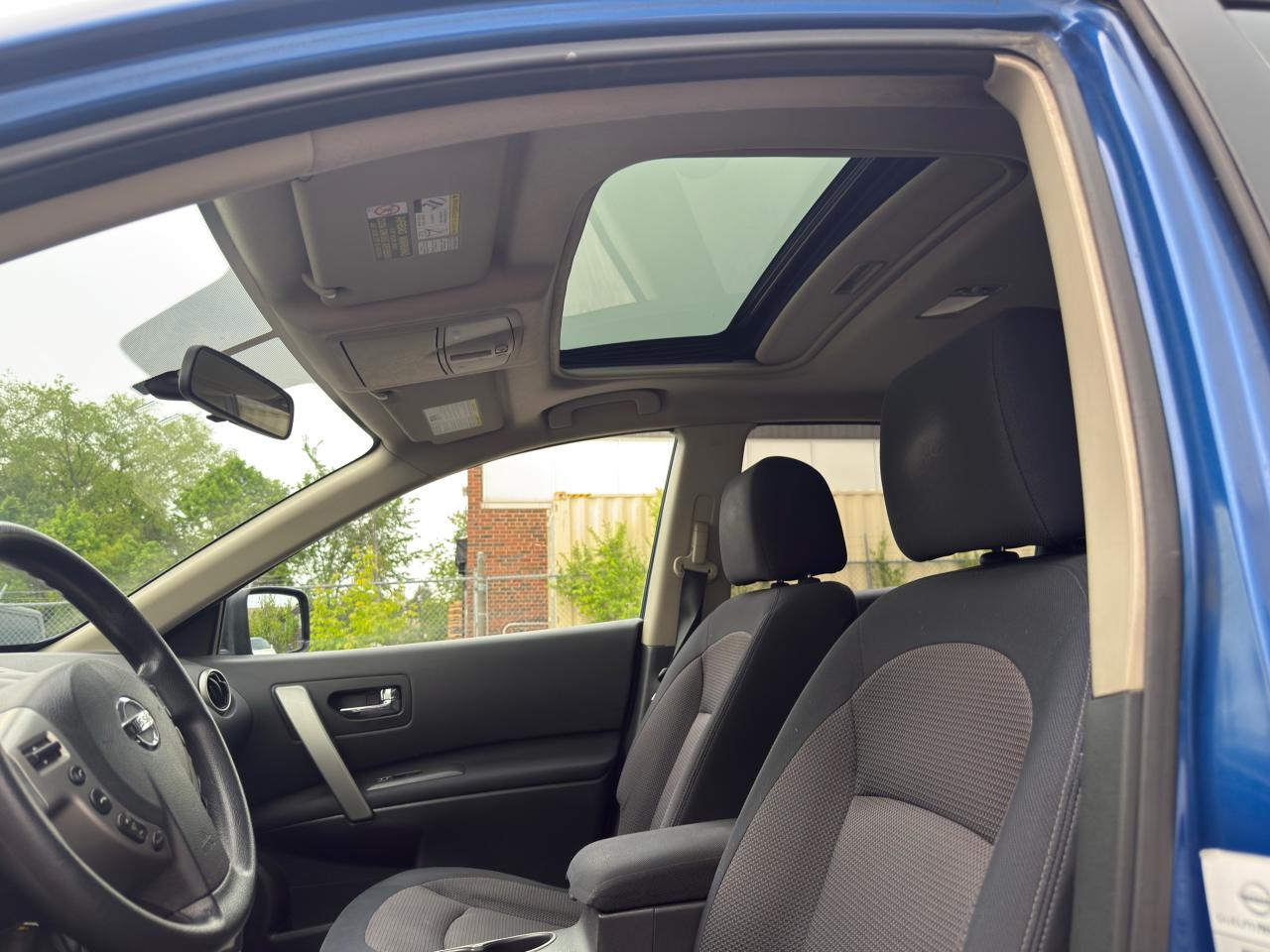 2011 Nissan Rogue SV - Photo #11