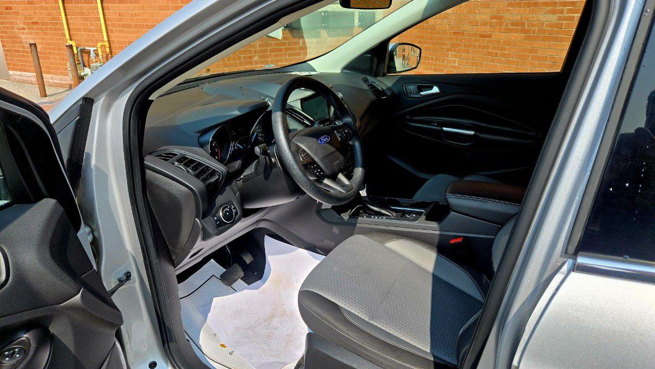 2017 Ford Escape 4WD 4dr SE - Photo #9