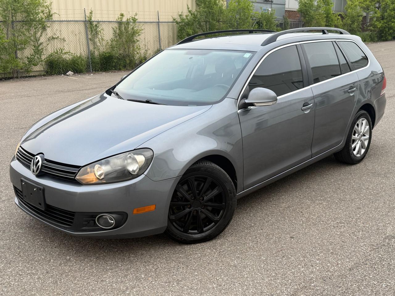 Used 2012 Volkswagen Golf Wagon HIGHLINE for sale in North York, ON