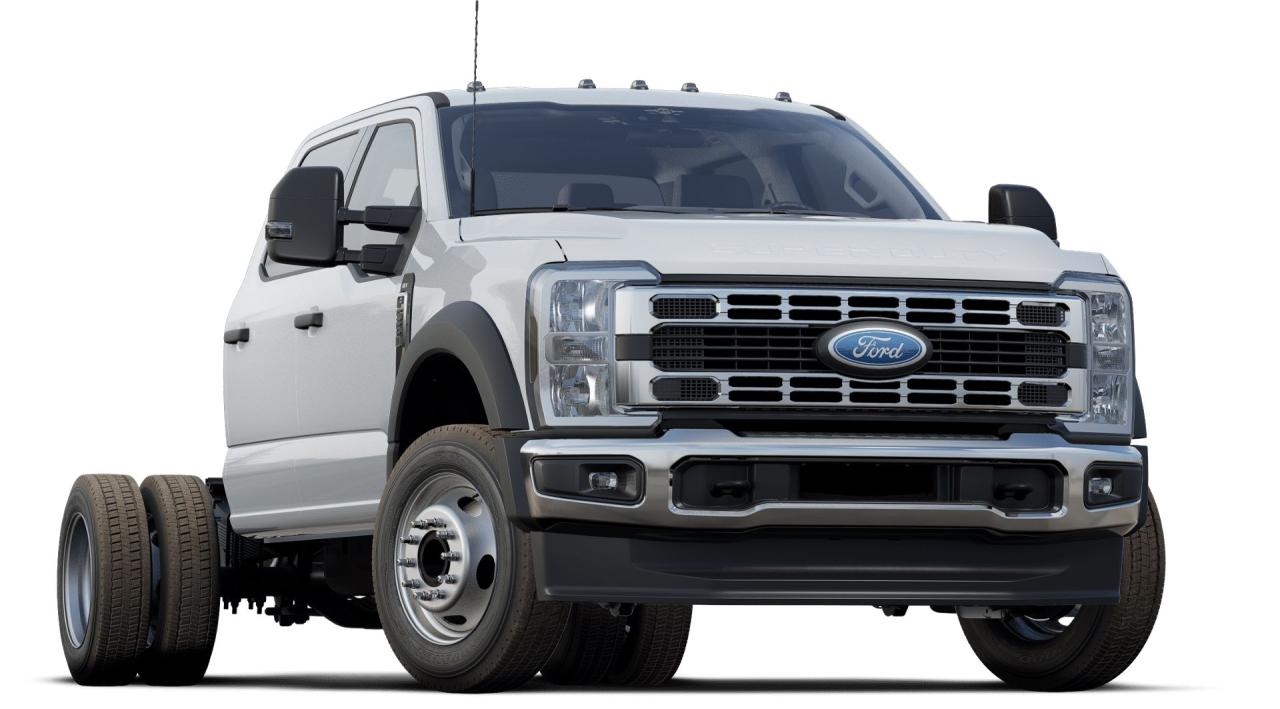 2025 Ford F-550 Super Duty DRW XLT 4WD Crew Cab 203 WB 84 CA Photo3