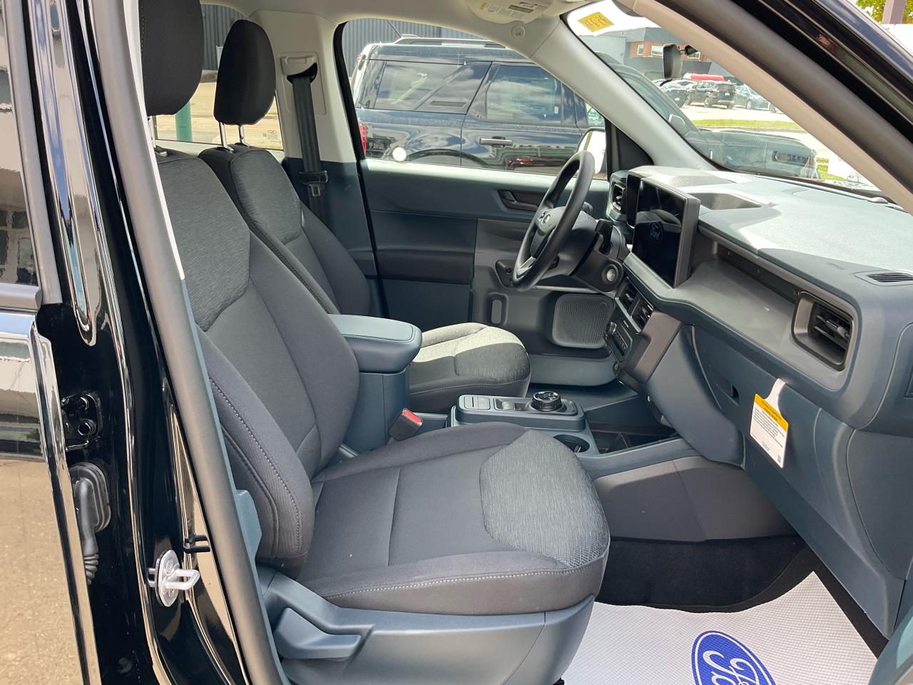 2025 Ford Maverick XL Photo5