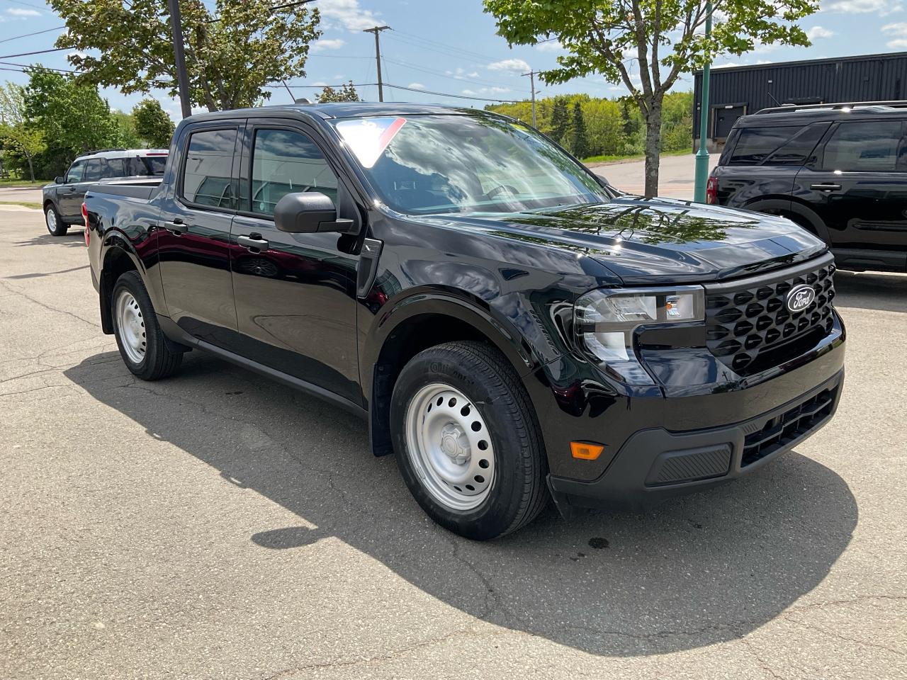 2025 Ford Maverick XL Photo