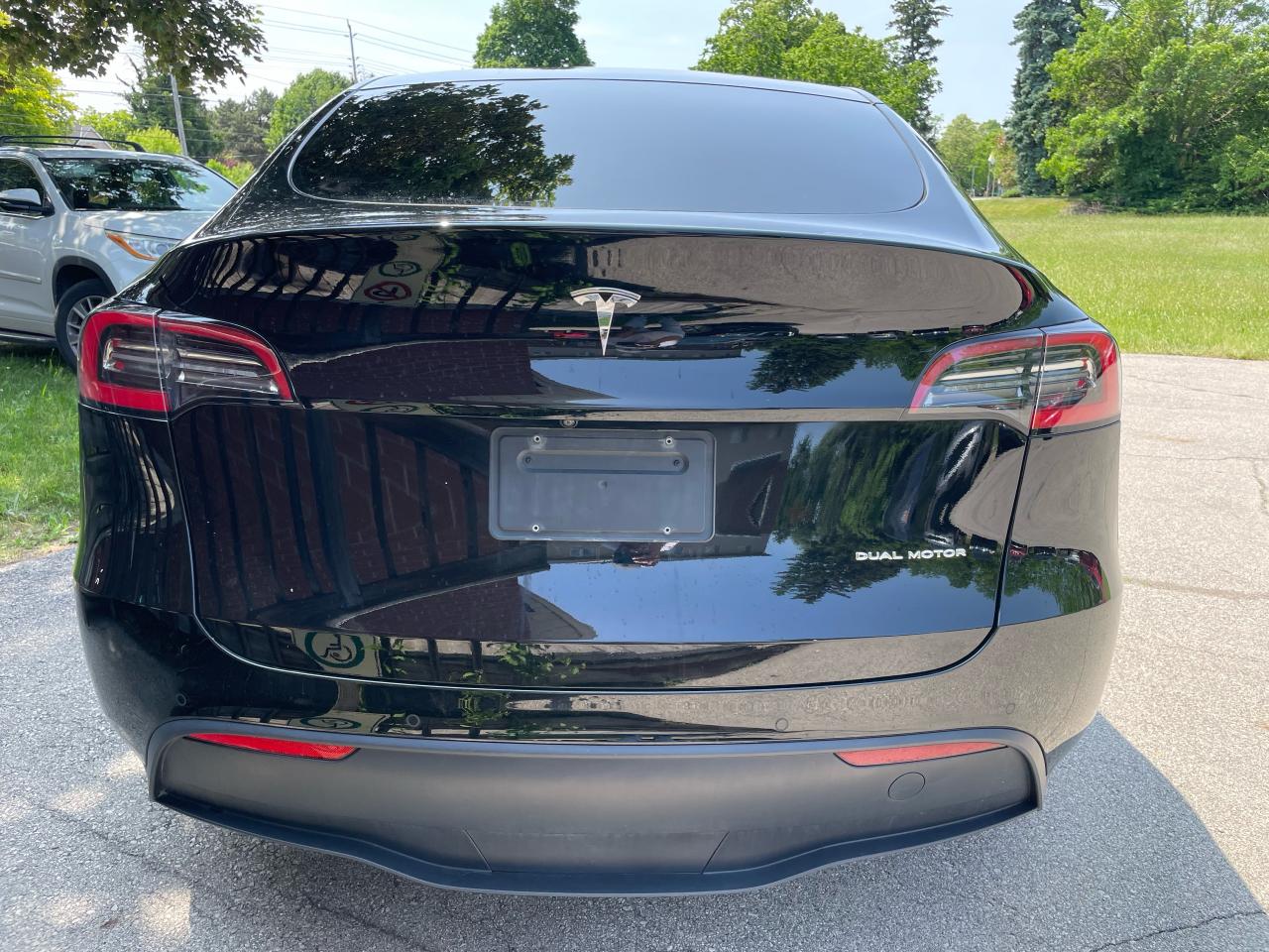 2021 Tesla Model Y Long Range AWD - Photo #5