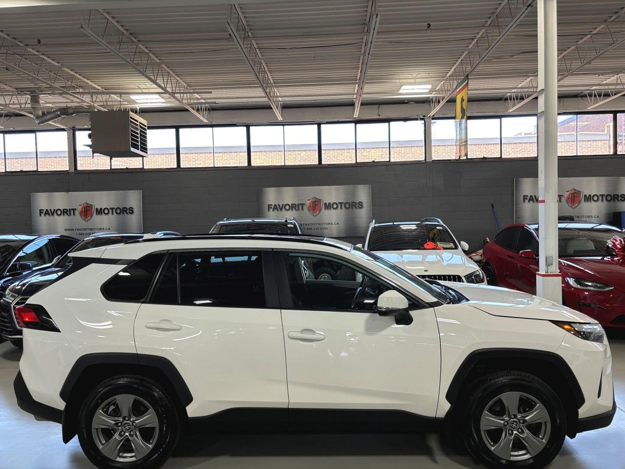 2022 Toyota RAV4 XLE AWD|ALLOYS|SUNROOF|BACKUPCAM|HEATEDSEATS|ECO|+ - Photo #3