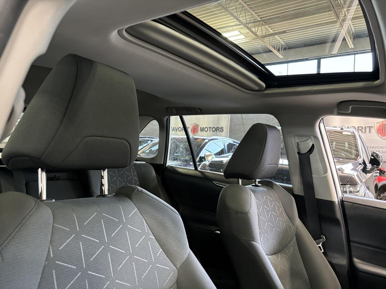 2022 Toyota RAV4 XLE AWD|ALLOYS|SUNROOF|BACKUPCAM|HEATEDSEATS|ECO|+ - Photo #14