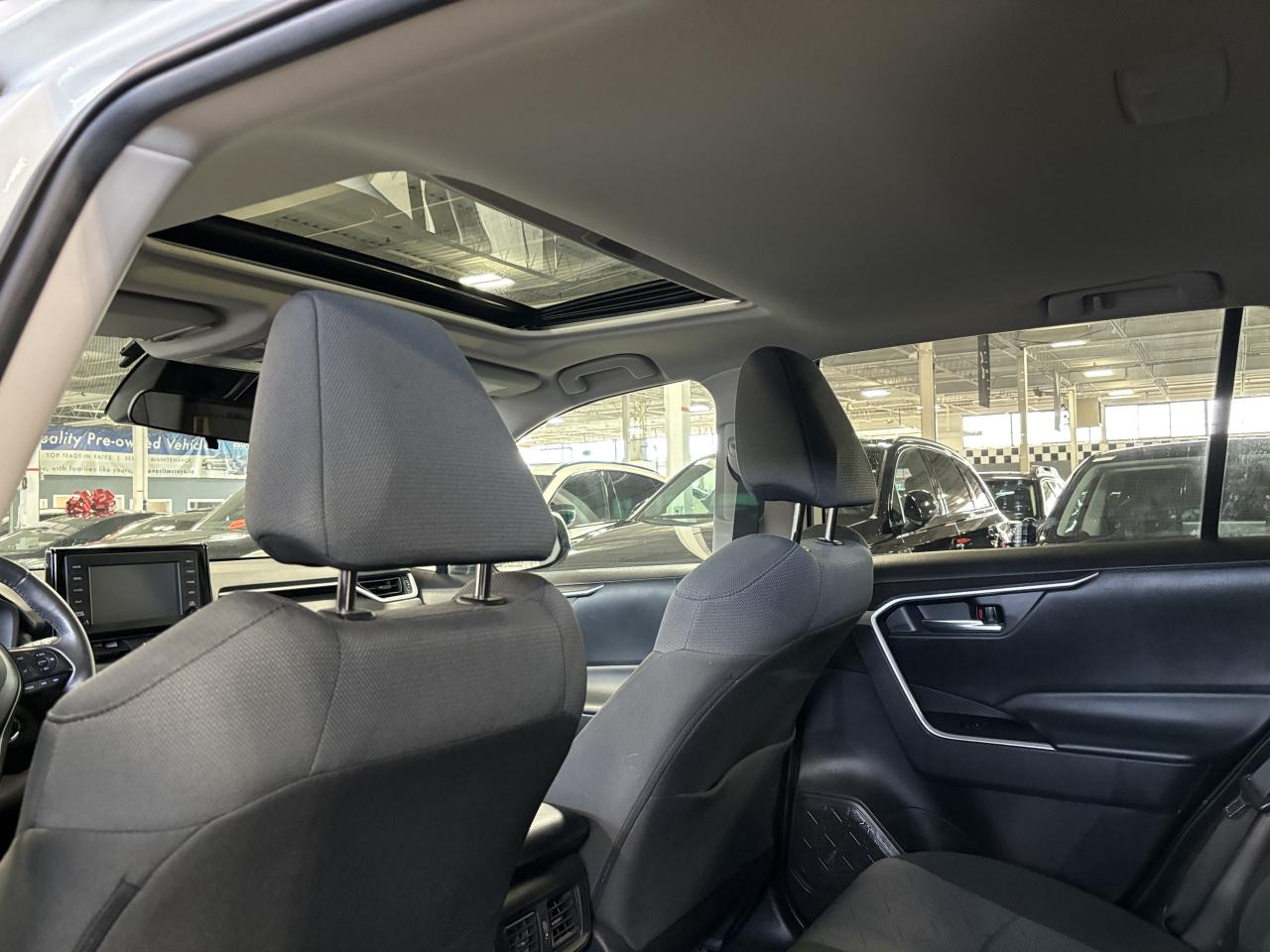 2022 Toyota RAV4 XLE AWD|ALLOYS|SUNROOF|BACKUPCAM|HEATEDSEATS|ECO|+ - Photo #8