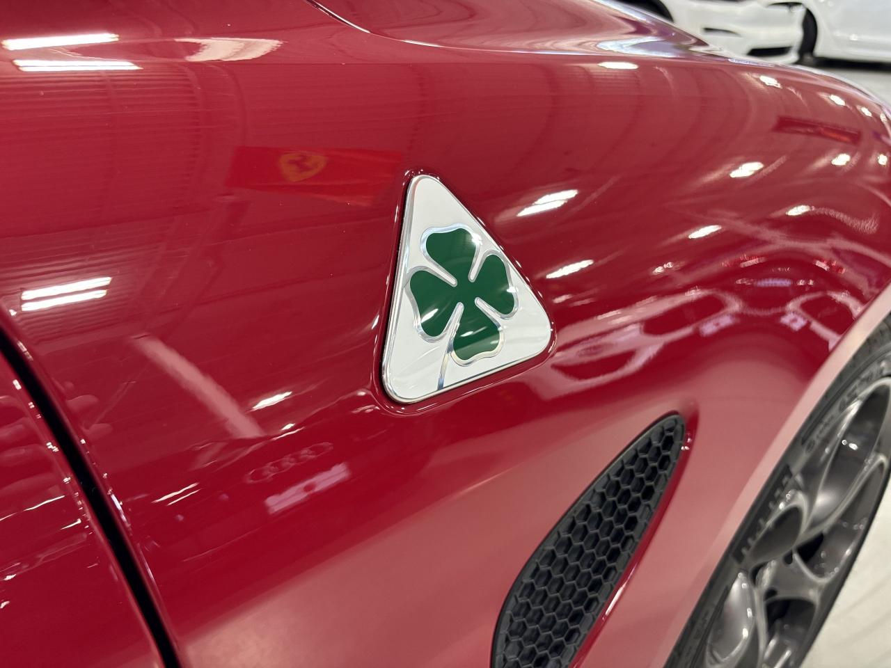 2022 Alfa Romeo Giulia Quadrifoglio|RWD|CARBONHOOD|CARBONSEATS|BIGBRAKES| - Photo #10