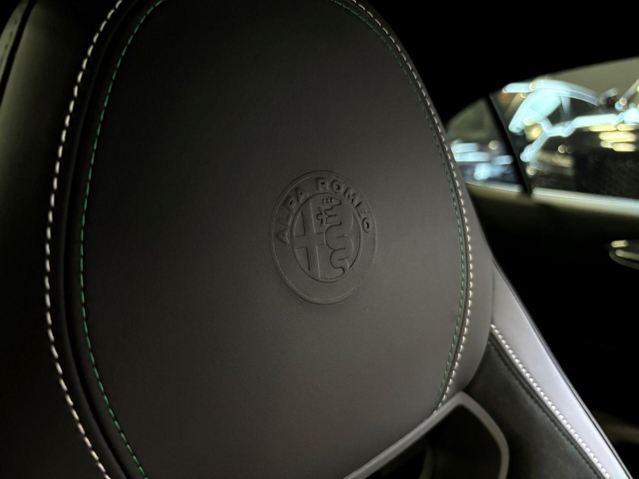 2022 Alfa Romeo Giulia Quadrifoglio|RWD|CARBONHOOD|CARBONSEATS|BIGBRAKES| - Photo #32