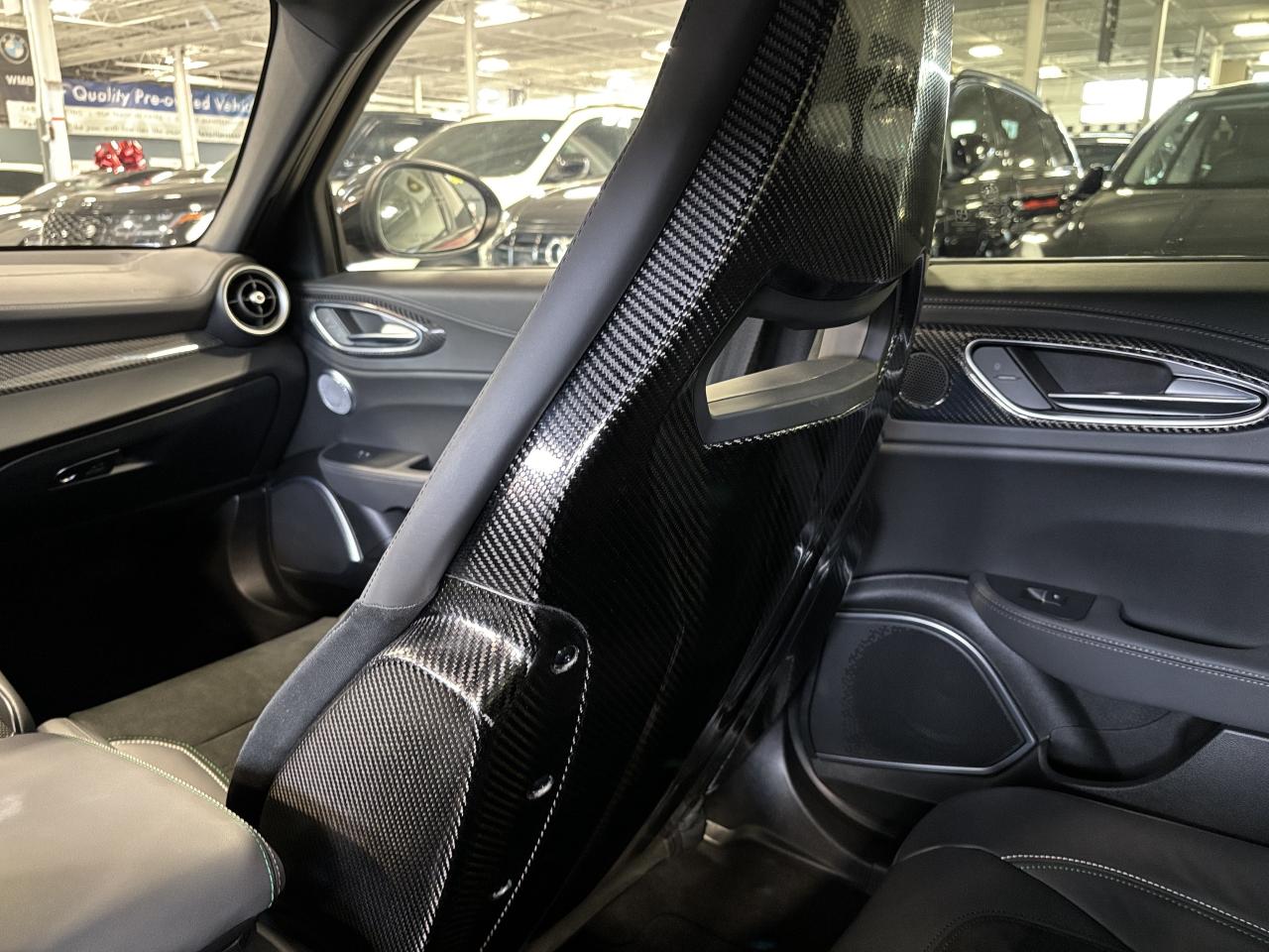 2022 Alfa Romeo Giulia Quadrifoglio|RWD|CARBONHOOD|CARBONSEATS|BIGBRAKES| - Photo #26