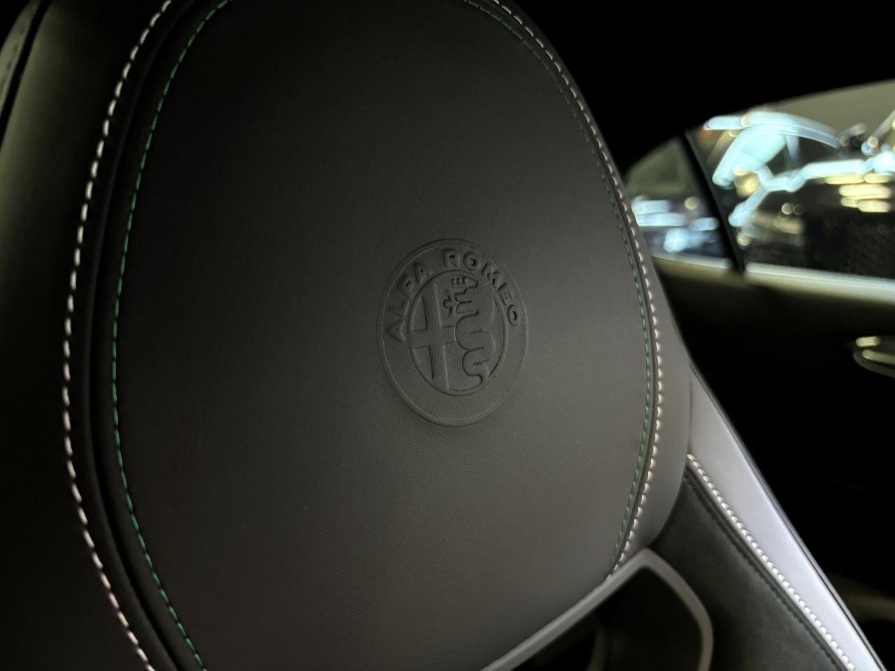 2022 Alfa Romeo Giulia Quadrifoglio|RWD|CARBONHOOD|CARBONSEATS|BIGBRAKES| - Photo #32