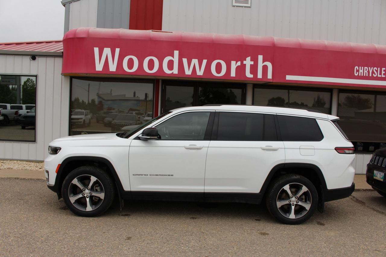 Used 2023 Jeep Grand Cherokee L Limited for sale in Kenton, MB