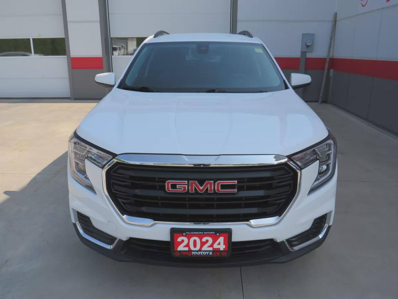 2024 GMC Terrain SLE  | AWD | Alloy Wheels | Power Drivers Seat | Lane Departure Alert | Auto Headlights | Pre-Collision Warning System | Cruise Control | Bluetooth | Push Button Start | Backup Camera | Dual Climate Control | Heated and Vented Seats | Downhill Assist Photo