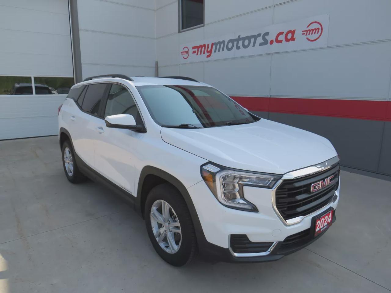 2024 GMC Terrain SLE  | AWD | Alloy Wheels | Power Drivers Seat | Lane Departure Alert | Auto Headlights | Pre-Collision Warning System | Cruise Control | Bluetooth | Push Button Start | Backup Camera | Dual Climate Control | Heated and Vented Seats | Downhill Assist Photo0