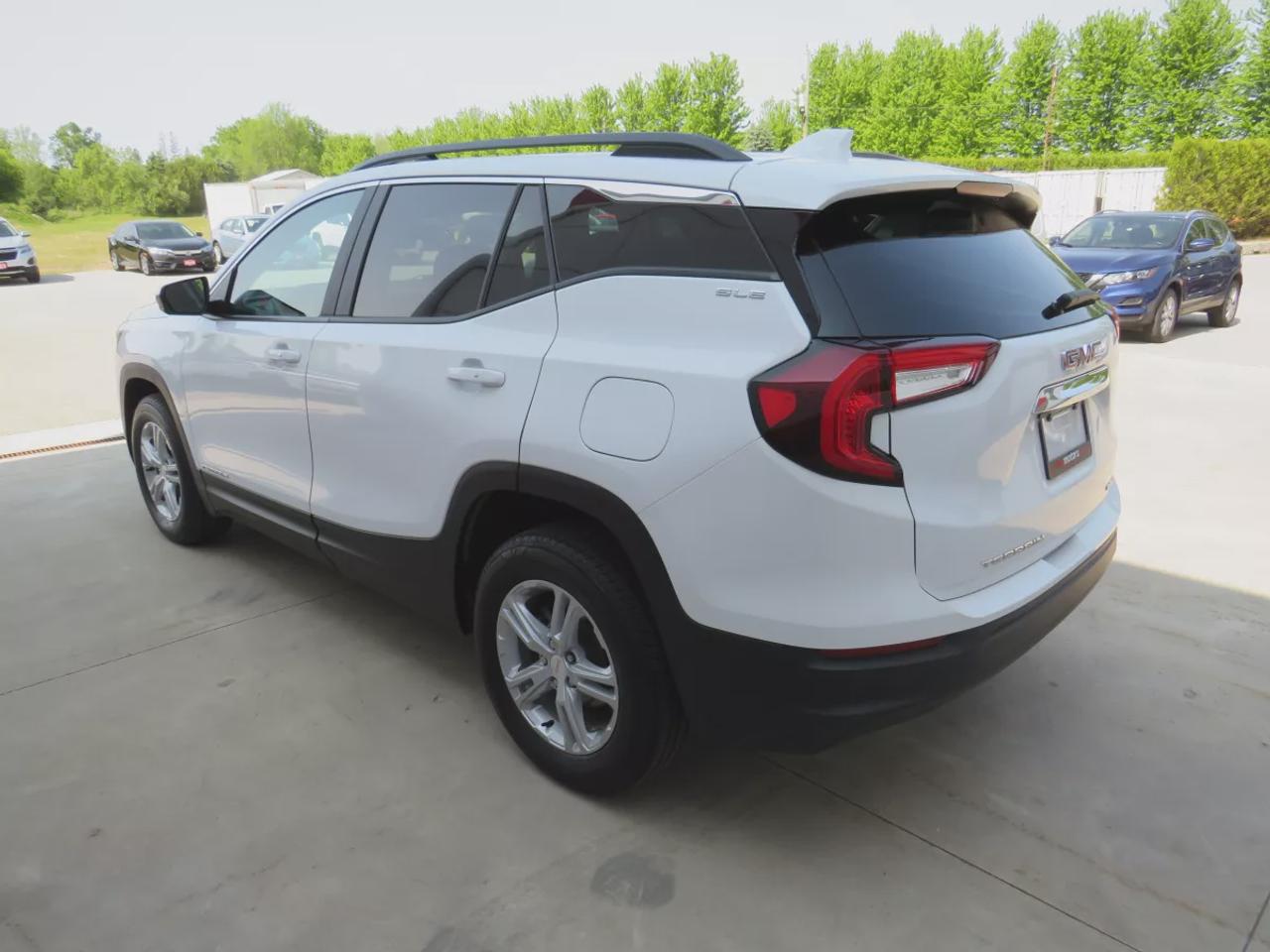 2024 GMC Terrain SLE  | AWD | Alloy Wheels | Power Drivers Seat | Lane Departure Alert | Auto Headlights | Pre-Collision Warning System | Cruise Control | Bluetooth | Push Button Start | Backup Camera | Dual Climate Control | Heated and Vented Seats | Downhill Assist Photo