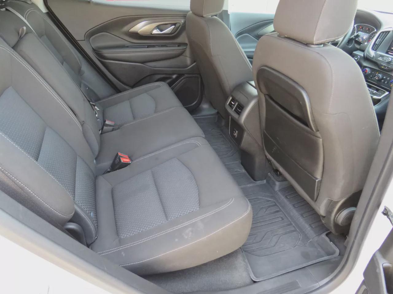 2024 GMC Terrain SLE  | AWD | Alloy Wheels | Power Drivers Seat | Lane Departure Alert | Auto Headlights | Pre-Collision Warning System | Cruise Control | Bluetooth | Push Button Start | Backup Camera | Dual Climate Control | Heated and Vented Seats | Downhill Assist Photo