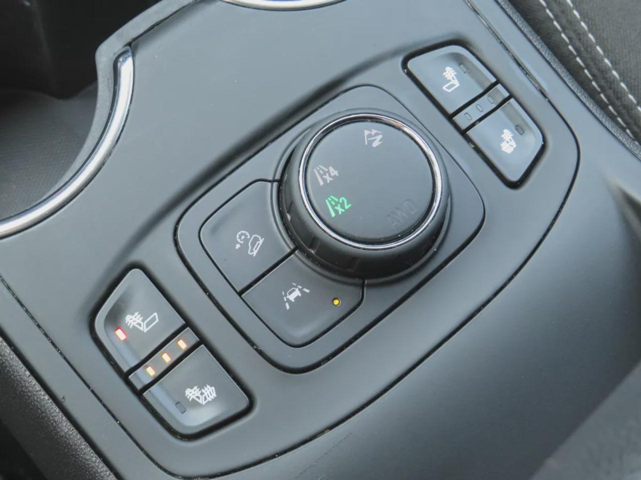 2024 GMC Terrain SLE  | AWD | Alloy Wheels | Power Drivers Seat | Lane Departure Alert | Auto Headlights | Pre-Collision Warning System | Cruise Control | Bluetooth | Push Button Start | Backup Camera | Dual Climate Control | Heated and Vented Seats | Downhill Assist Photo