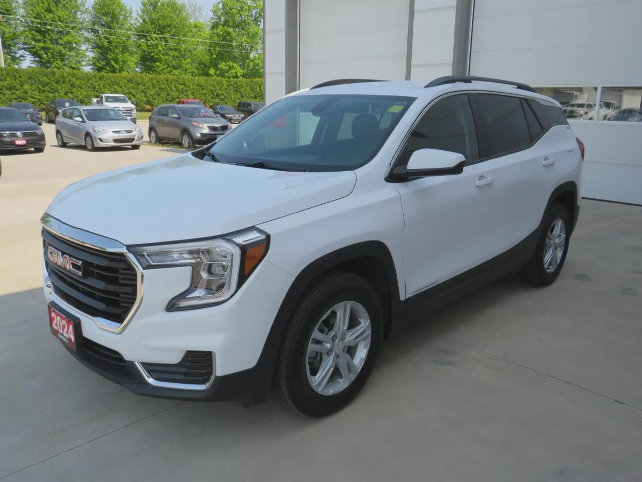2024 GMC Terrain SLE  | AWD | Alloy Wheels | Power Drivers Seat | Lane Departure Alert | Auto Headlights | Pre-Collision Warning System | Cruise Control | Bluetooth | Push Button Start | Backup Camera | Dual Climate Control | Heated and Vented Seats | Downhill Assist Photo