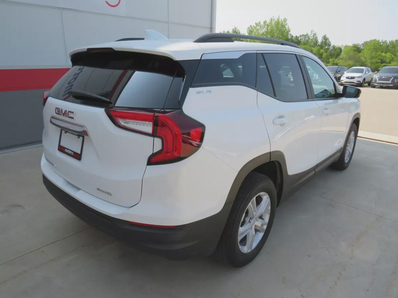 2024 GMC Terrain SLE  | AWD | Alloy Wheels | Power Drivers Seat | Lane Departure Alert | Auto Headlights | Pre-Collision Warning System | Cruise Control | Bluetooth | Push Button Start | Backup Camera | Dual Climate Control | Heated and Vented Seats | Downhill Assist Photo