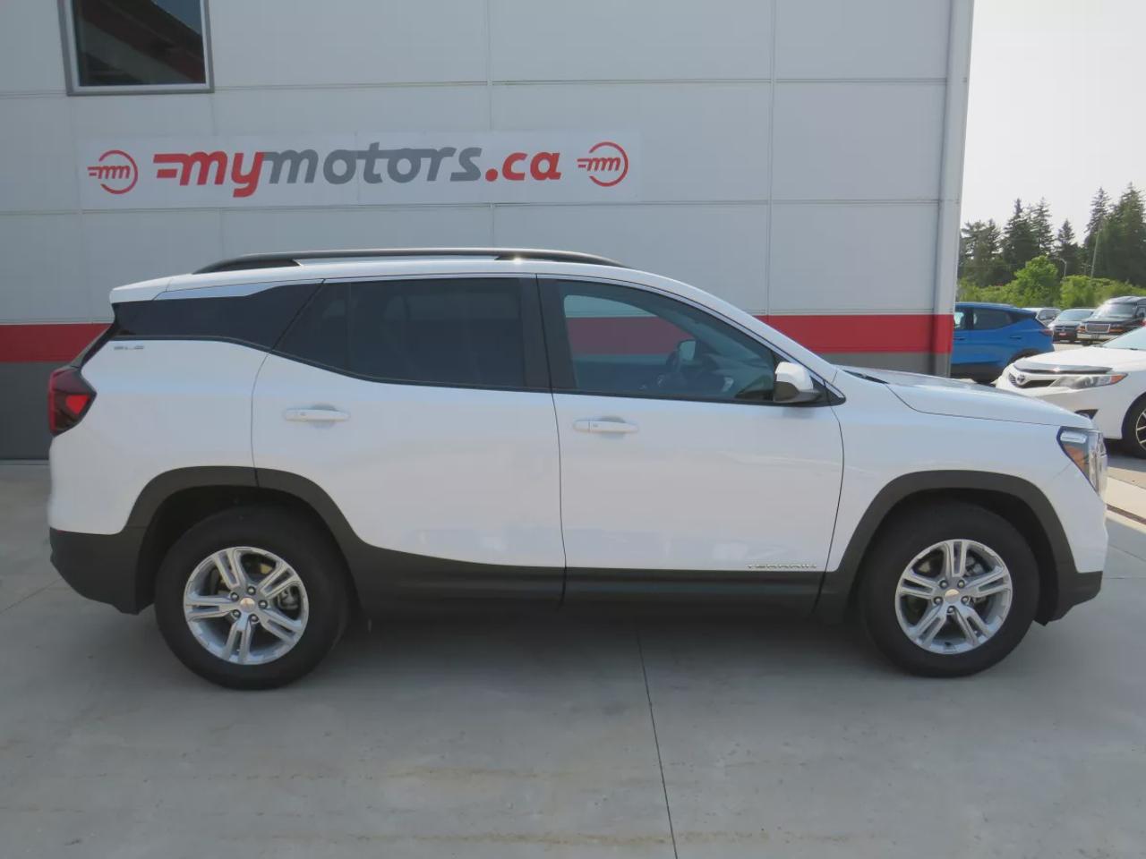 2024 GMC Terrain SLE  | AWD | Alloy Wheels | Power Drivers Seat | Lane Departure Alert | Auto Headlights | Pre-Collision Warning System | Cruise Control | Bluetooth | Push Button Start | Backup Camera | Dual Climate Control | Heated and Vented Seats | Downhill Assist Photo