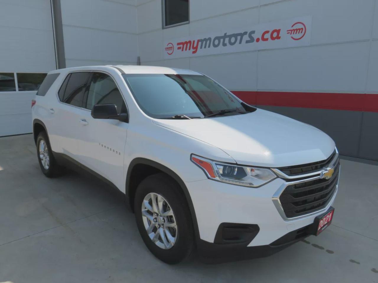 Used 2021 Chevrolet Traverse LS (**GREAT FAMILY VEHICLE**V6**ALLOY WHEELS**3RD ROW SEATING**AUTO HEADLIGHTS**CRUISE CONTROL**BLUETOOTH**PUSH BUTTON START**ANDRIOID AUTO/APPLE CARPLAY**BACKUP CAMERA**DUAL CLIMATE CONTROL**) for sale in Tillsonburg, ON