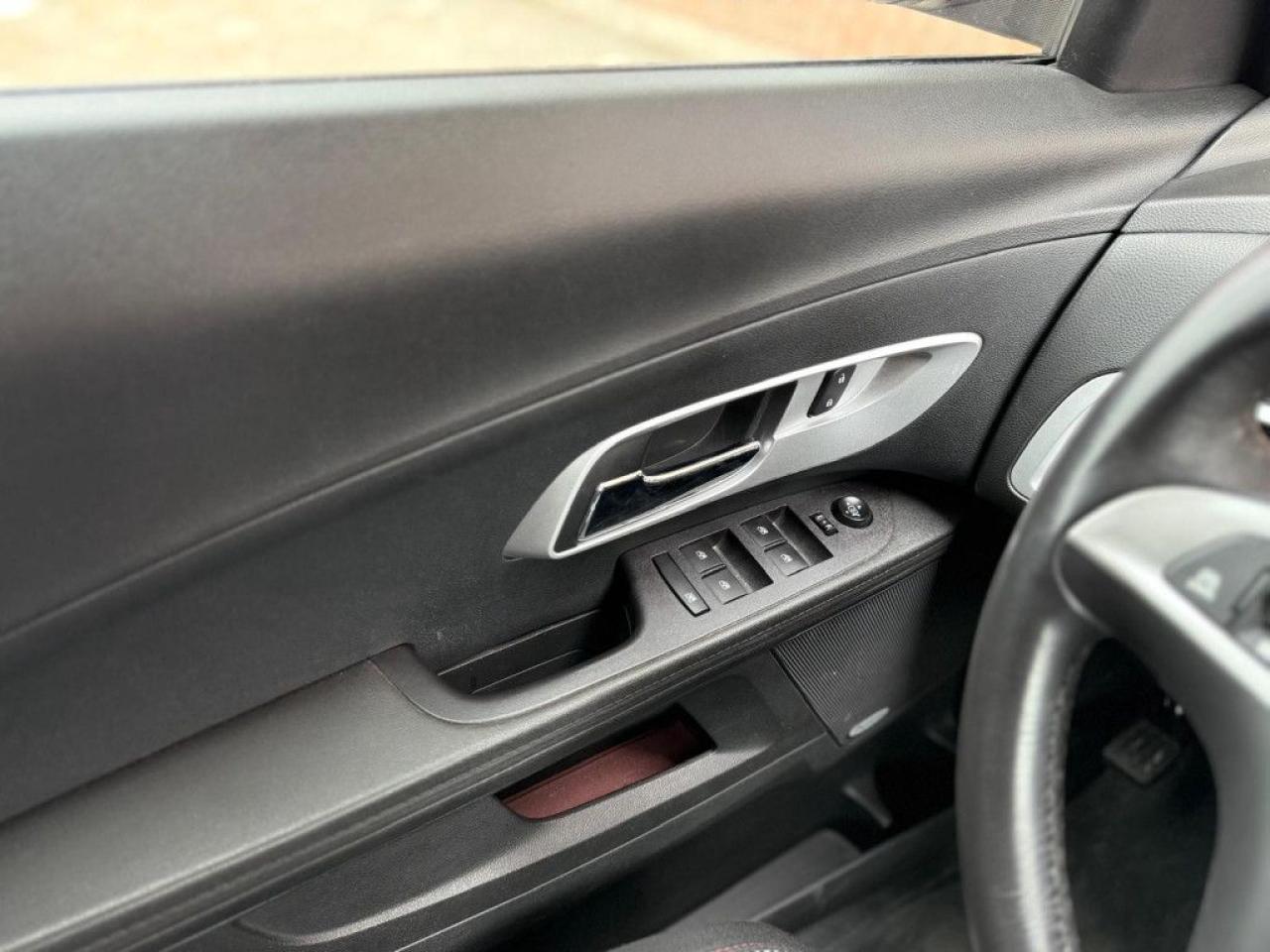 2017 Chevrolet Equinox LT | AWD | V6 | LOW KMS | SUNROOF | BLUETOOTH | NAVI | PIONEER AUDIO | REMOTE START - Photo #32