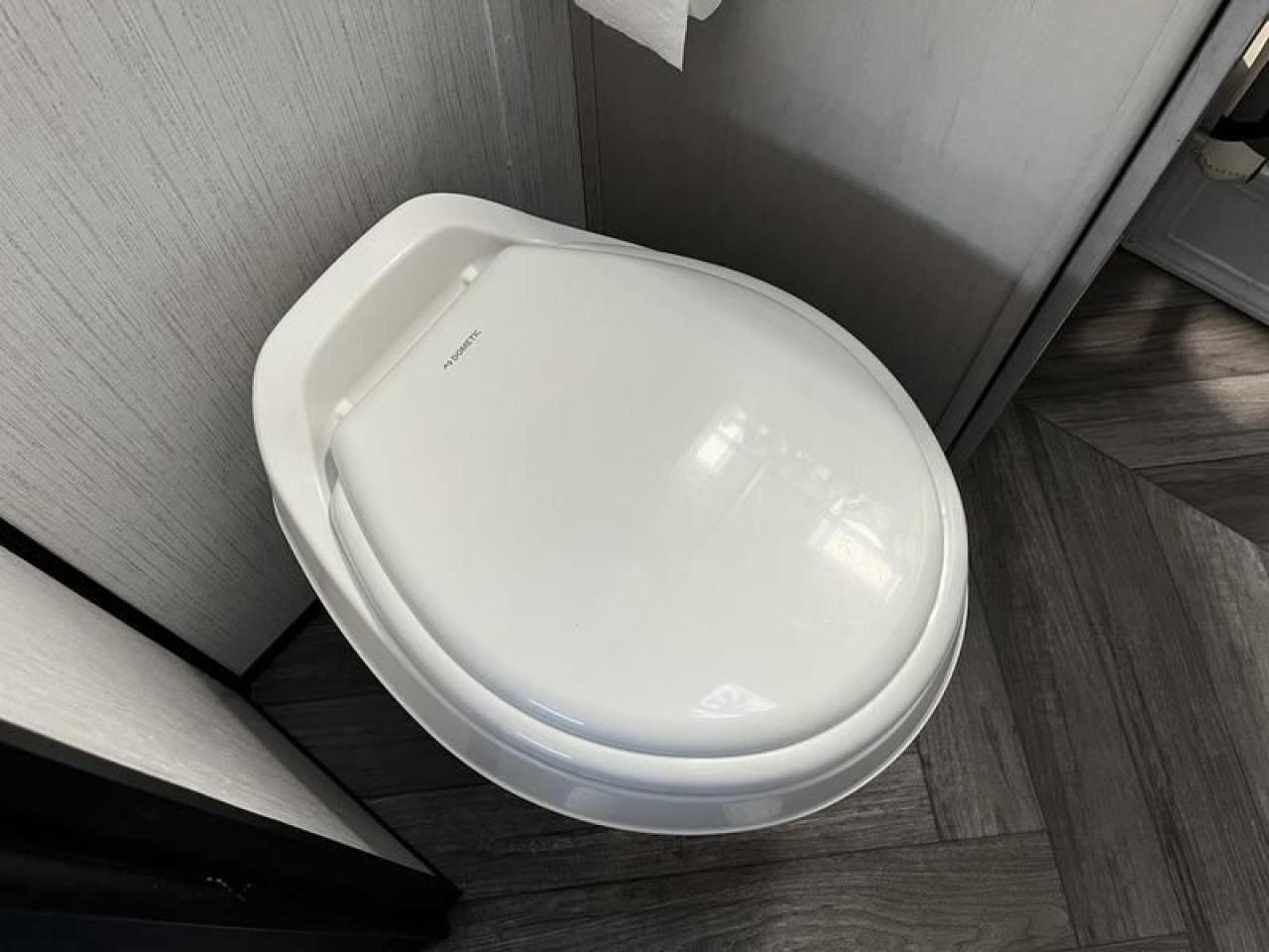12596098