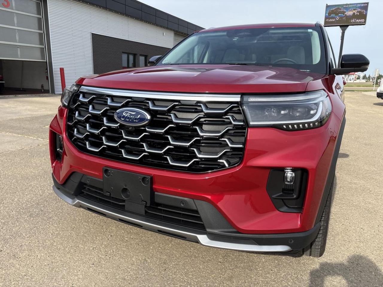 2025 Ford Explorer Platinum Photo5