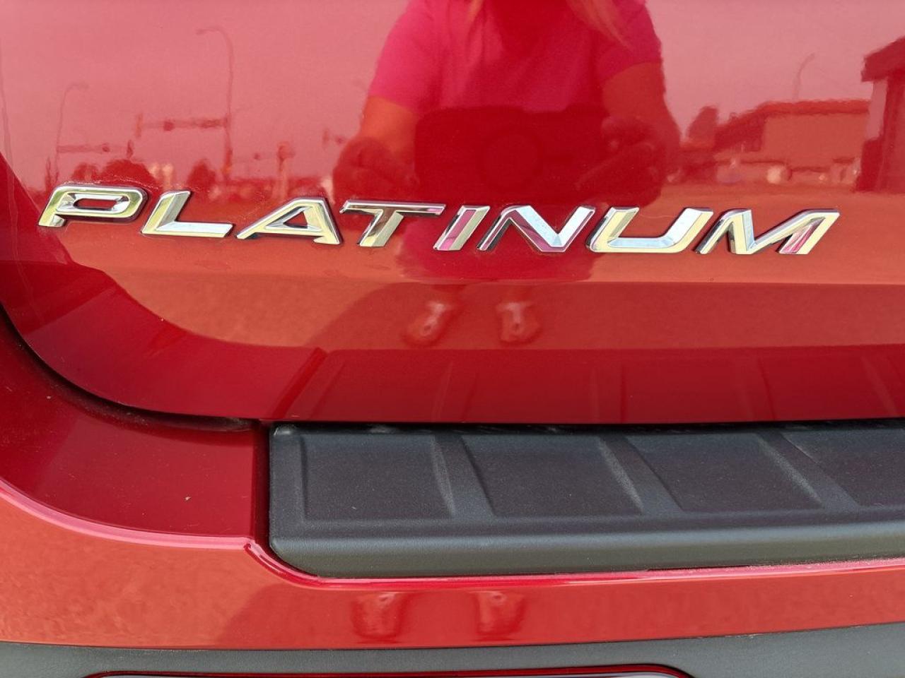2025 Ford Explorer Platinum Photo5