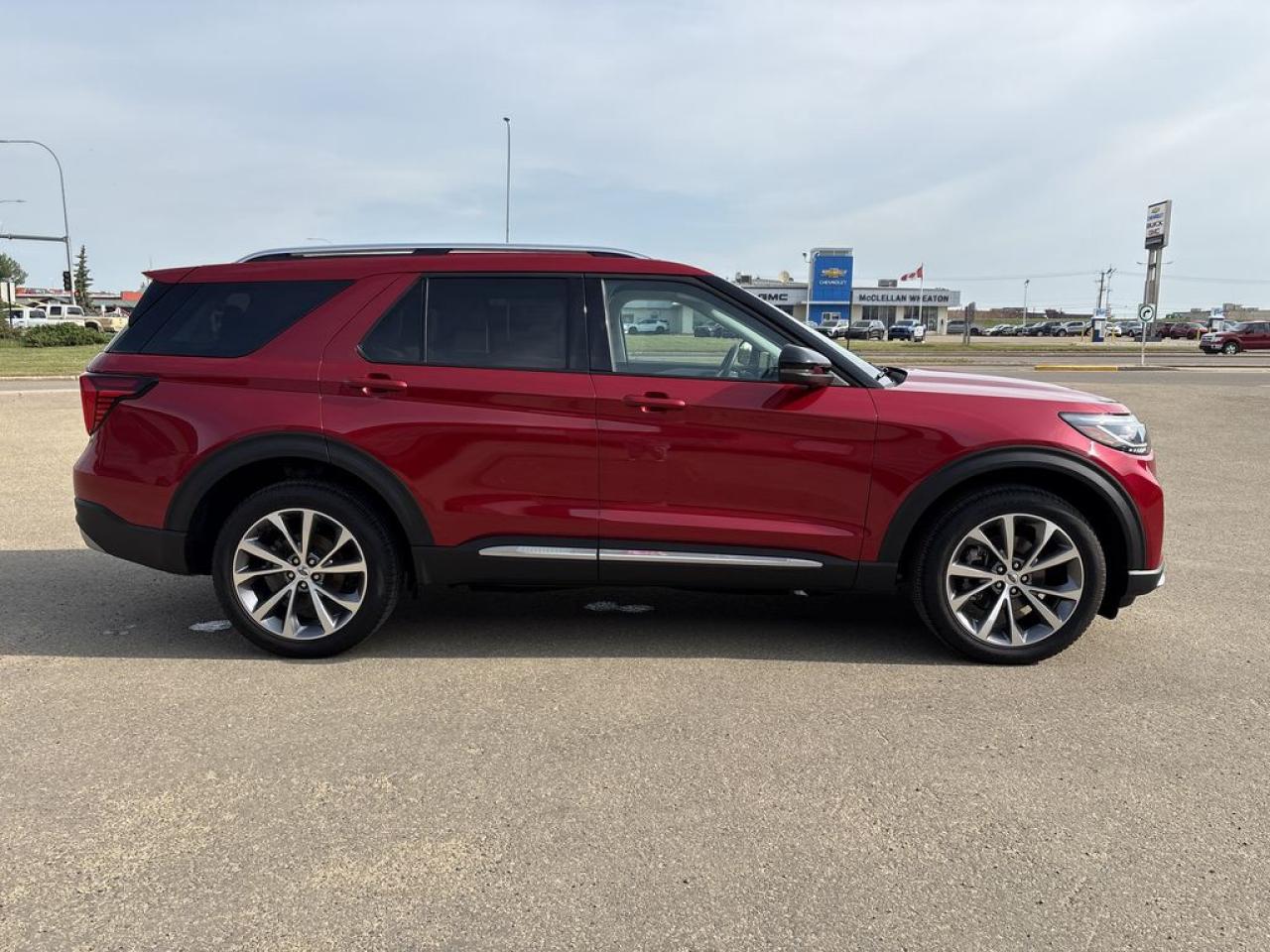 2025 Ford Explorer Platinum Photo5