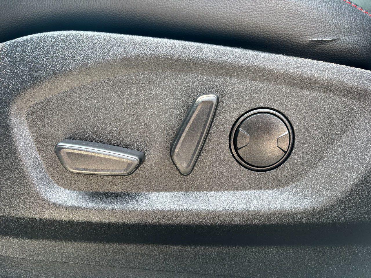 12596176