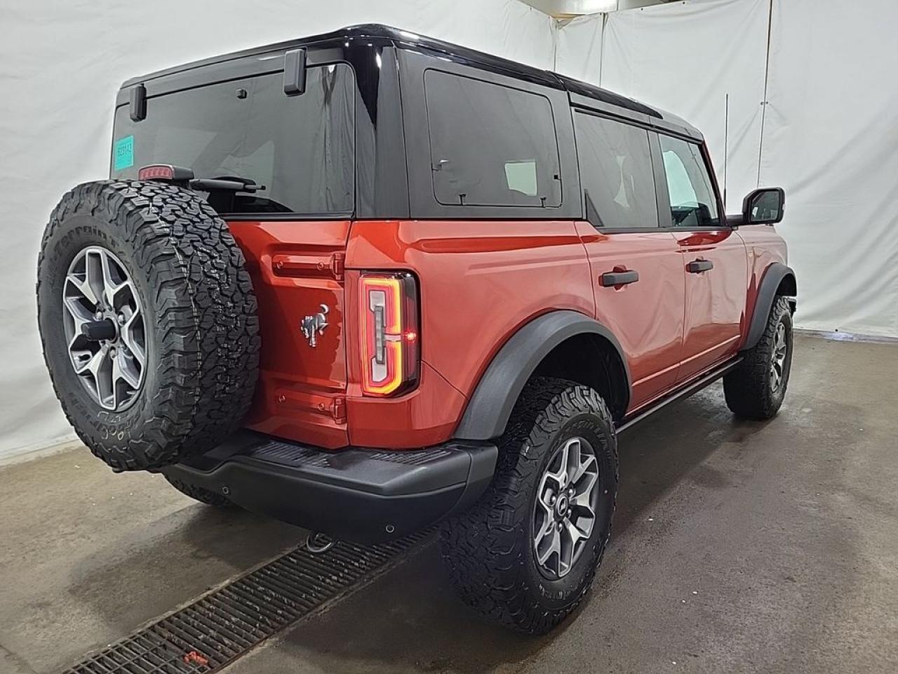 2024 Ford Bronco Badlands Photo5