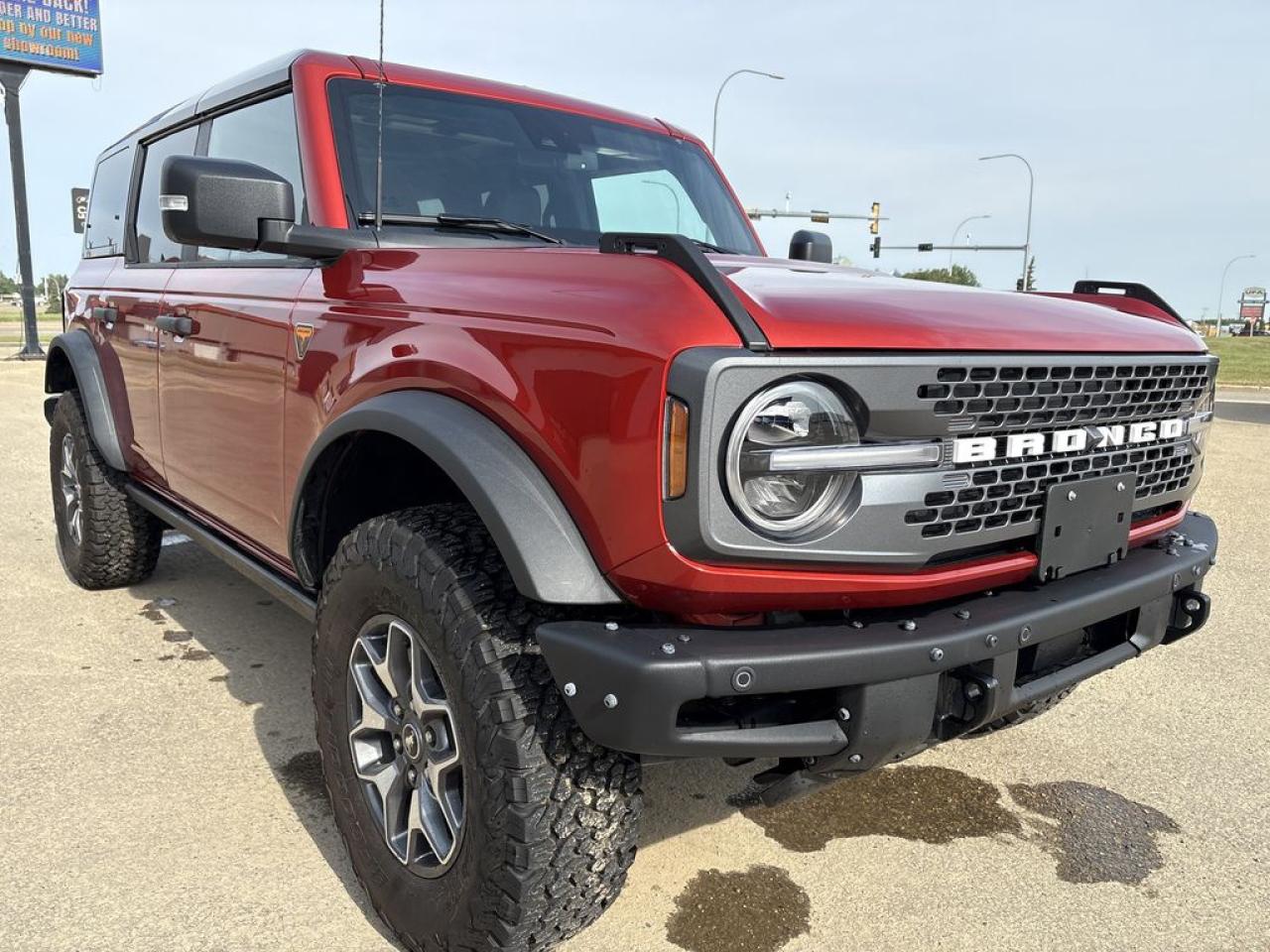 2024 Ford Bronco Badlands Photo5