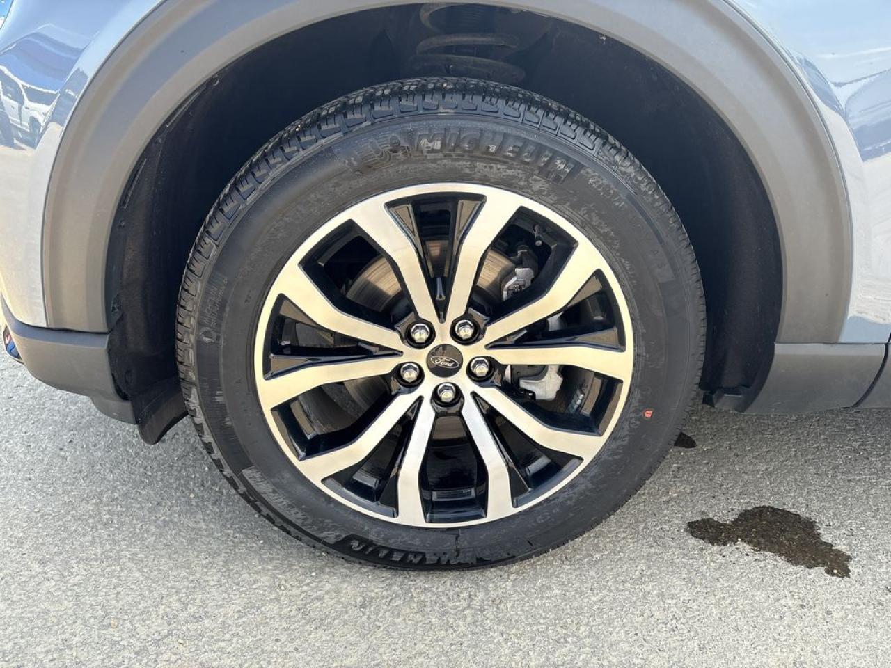 2025 Ford Explorer ST-Line Photo5