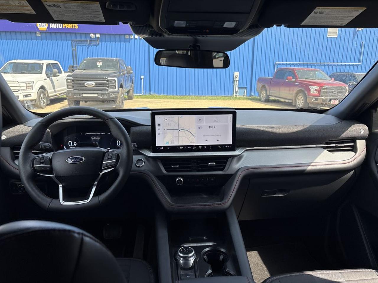 2025 Ford Explorer ST-Line Photo5