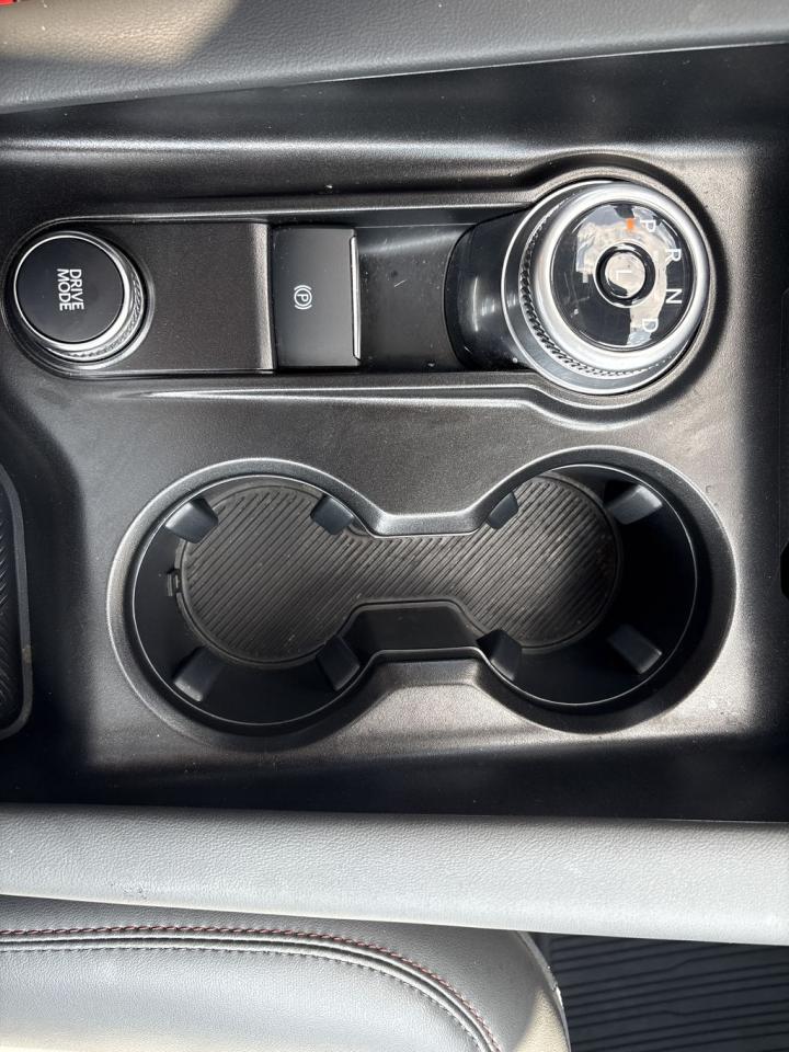 2025 Ford Explorer ACTIVE Photo5