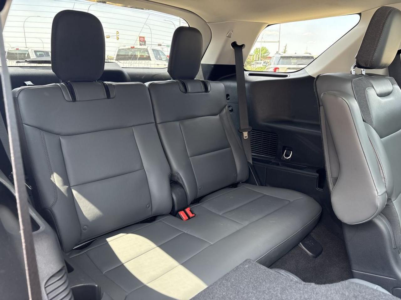 2025 Ford Explorer ACTIVE Photo5