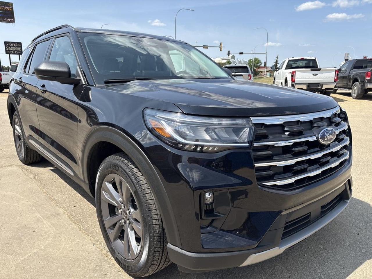 2025 Ford Explorer ACTIVE Photo5