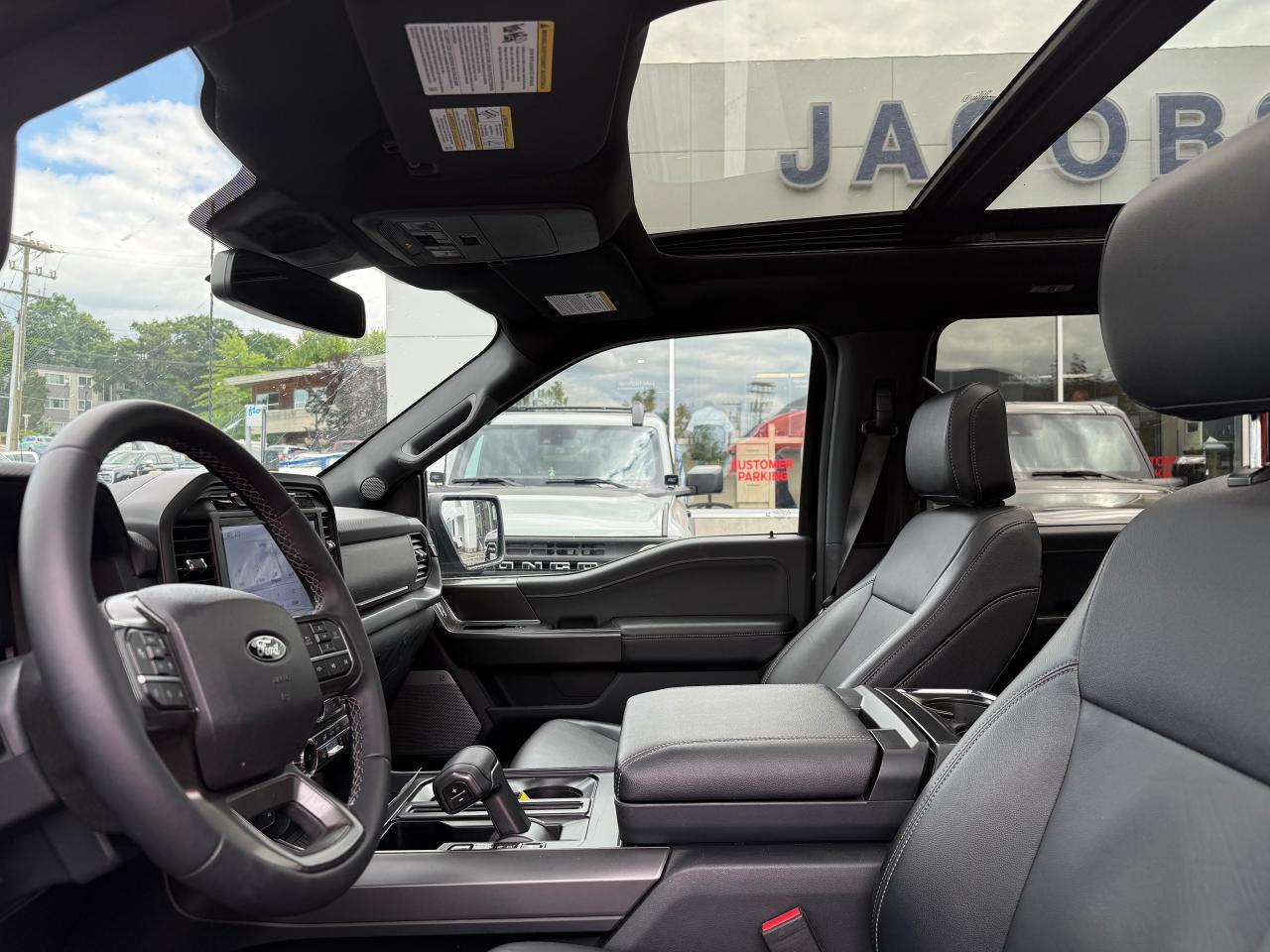 2024 Ford F-150 XLT Photo5