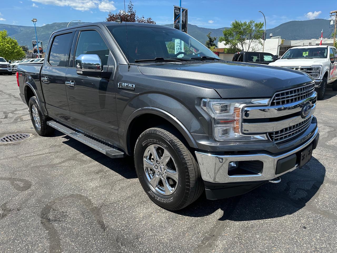 2019 Ford F-150 Lariat Photo2
