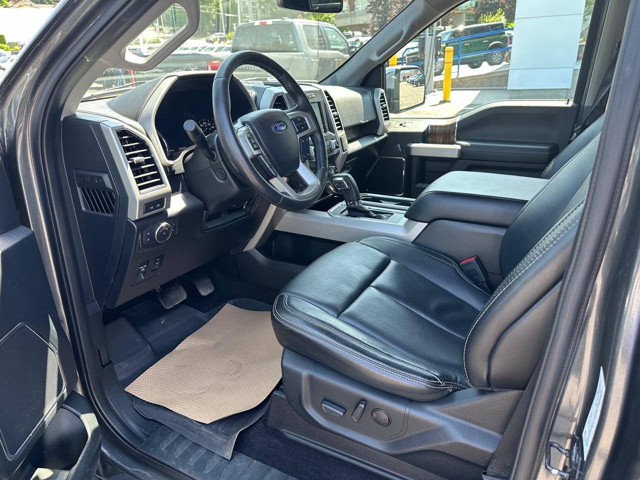 2019 Ford F-150 Lariat Photo5