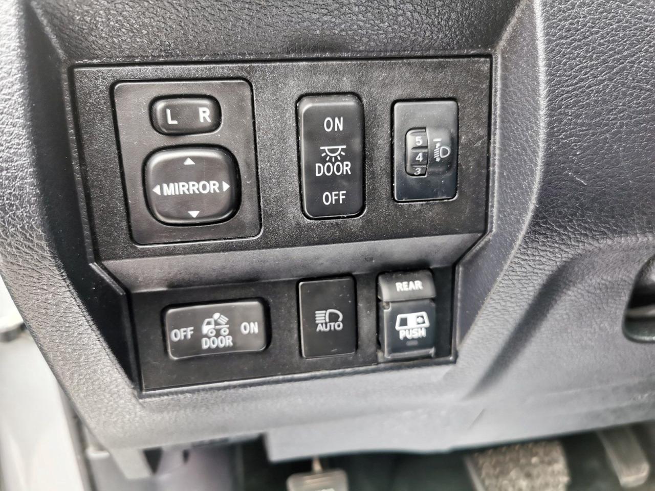 2019 Toyota Tundra SR5 5.7L V8 - Photo #13