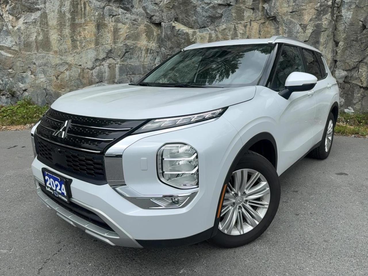 Used 2024 Mitsubishi Outlander SE S-AWC for sale in Greater Sudbury, ON